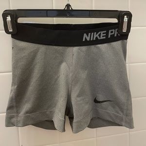 Nike pros 3” gray spandex
